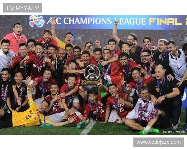 深圳篮球队实力强劲荣登排行榜第二名引发关注与期待