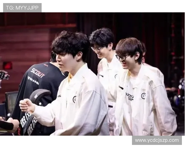 赛后复盘IG与FPX灵活战术对决的深度剖析与启示 赛后复盘IG与FPX灵活战术对决的深度剖析与启示