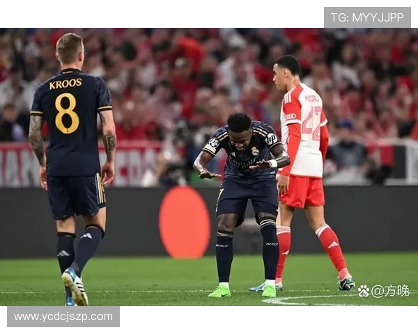 克罗斯在足球世界的传奇之路与未来展望：从天才少年到中场大师的成长历程