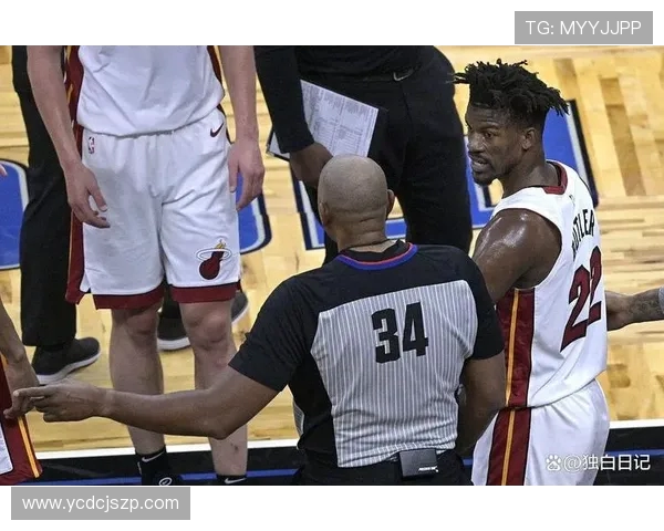 字母哥愤怒撕裂球衣雄鹿惨败后更衣室内爆发激烈冲突