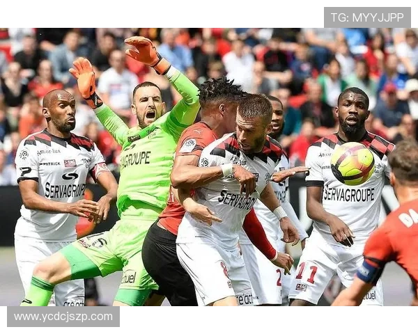 德甲焦点战比勒菲尔德迎战科隆双方争夺宝贵积分之战 德甲焦点战比勒菲尔德迎战科隆双方争夺宝贵积分之战