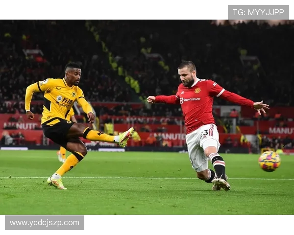 曼联对阵狼队精彩赛事免费直播全程回放与分析 曼联对阵狼队精彩赛事免费直播全程回放与分析