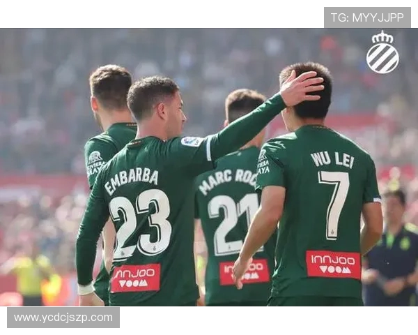 楚阿梅尼的崛起与挑战：探讨年轻球员在足球世界中的奋斗与梦想