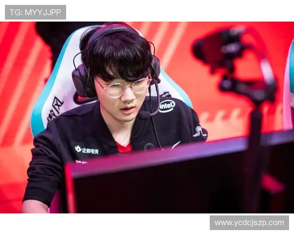 全球总决赛回顾:FPX展现强大实力与团队默契的精彩表现 全球总决赛回顾:FPX展现强大实力与团队默契的精彩表现